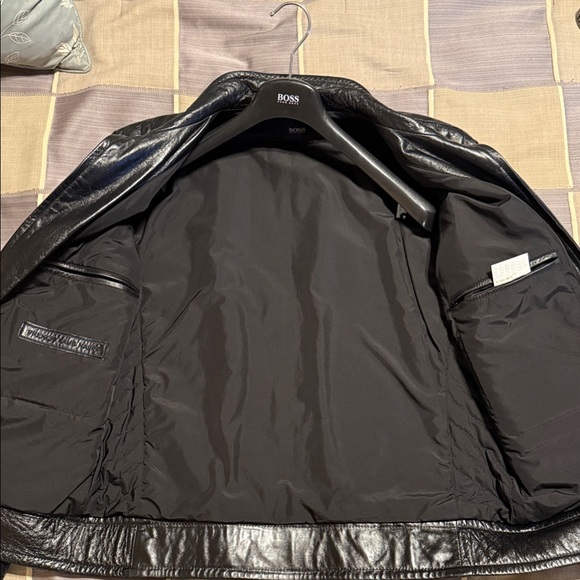 Hugo Boss Men's Black Leather Bomber Jacket - Picture 9 of 13